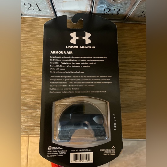 Under Armour mouthpiece - Picture 4 of 4